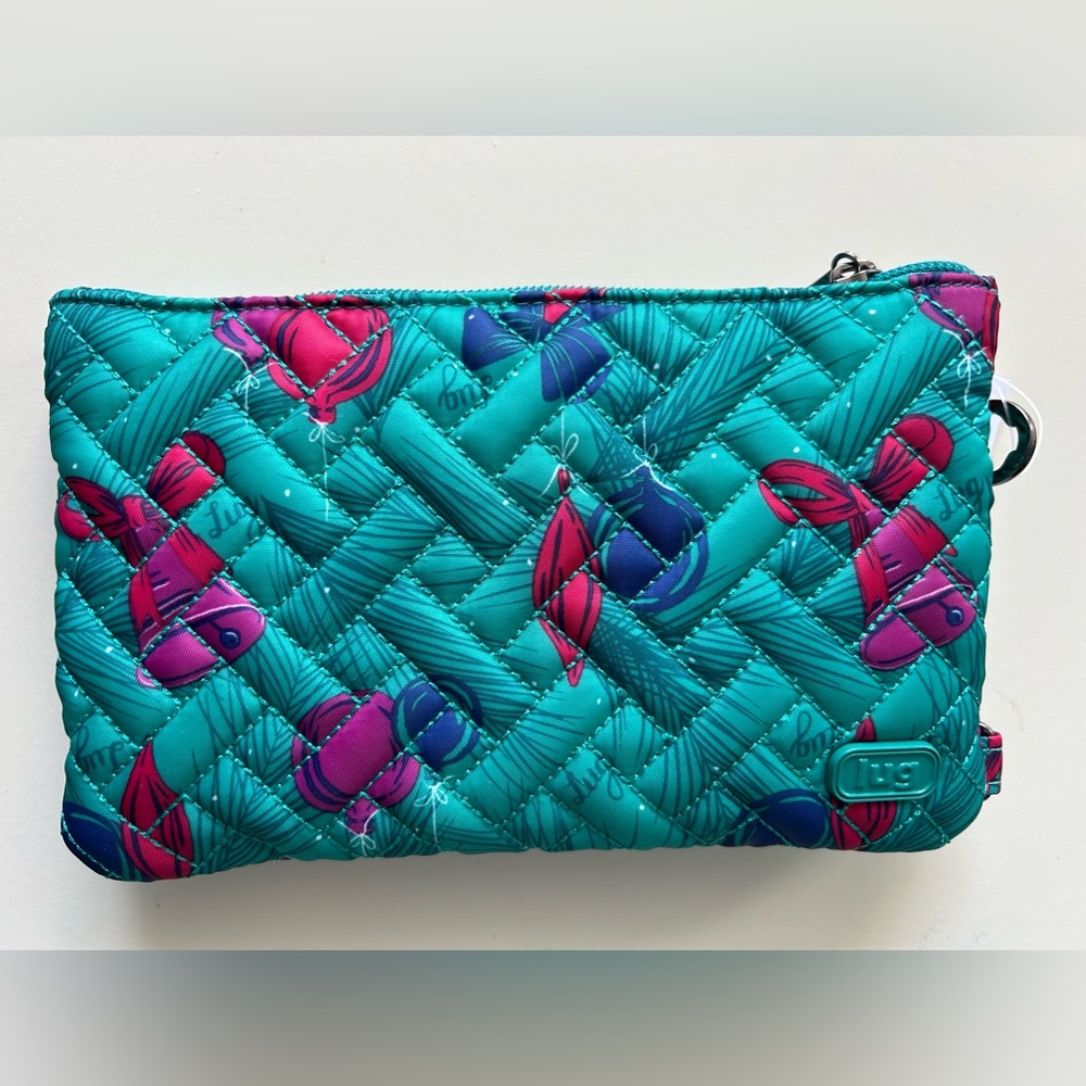 LUG PEEKABOO CONVERTIBLE CROSSBODY PINE ORNAMENTS TEAL NWT
